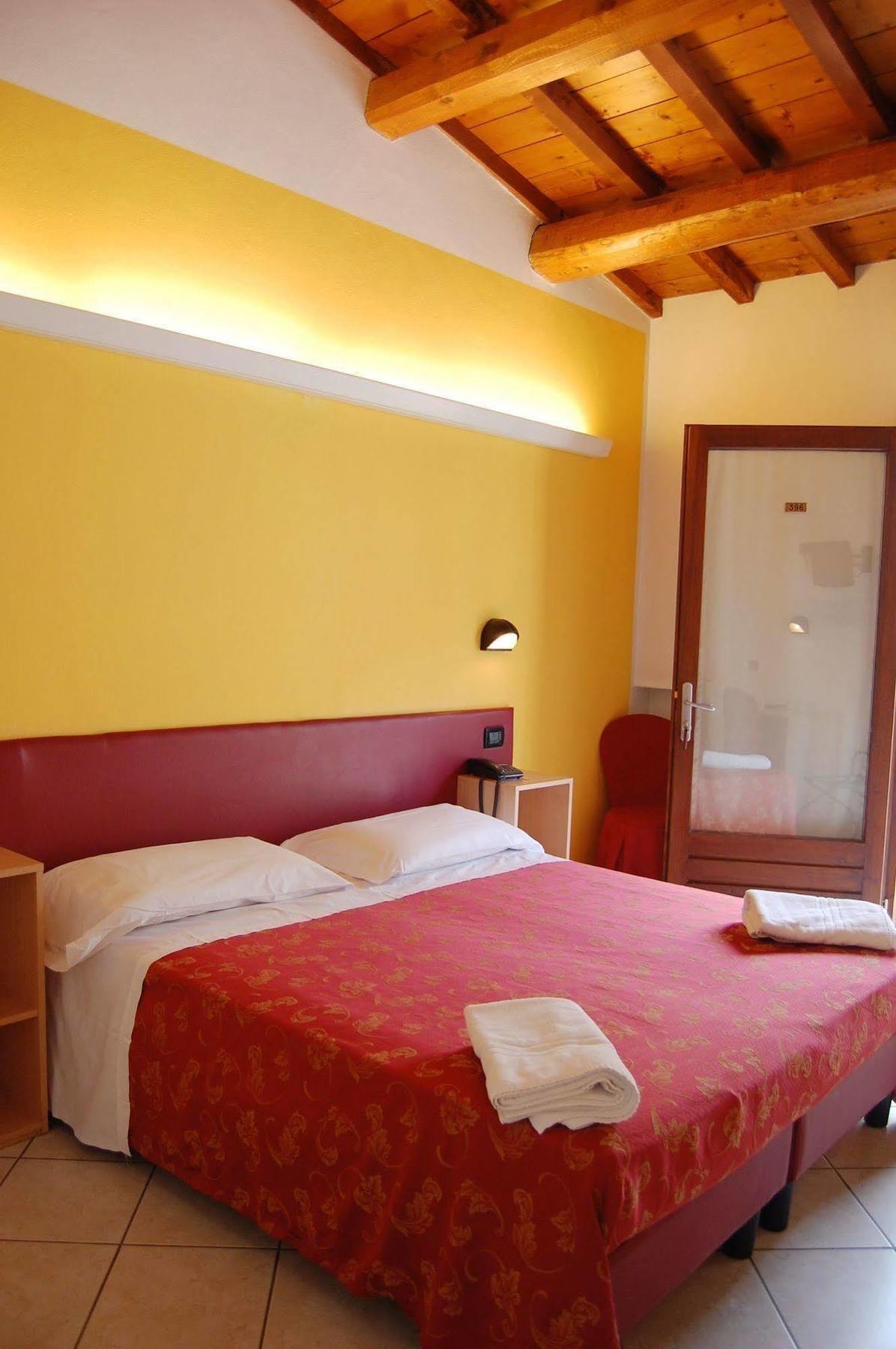 מאנטובה Abbazia Bed & Breakfast מראה חיצוני תמונה